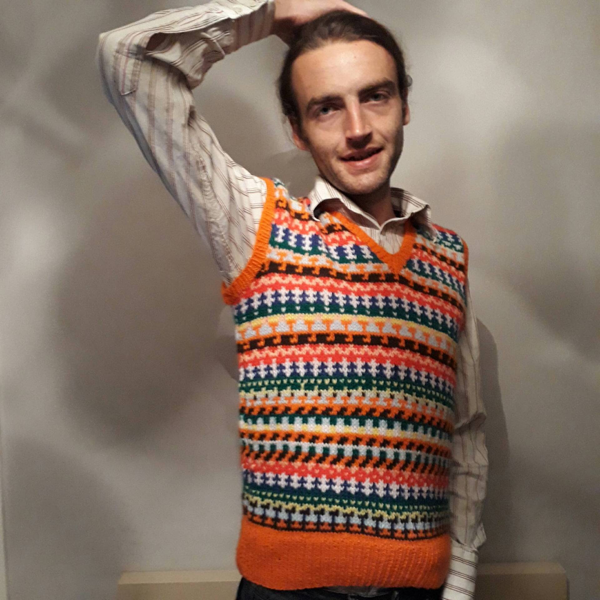 Paul Mccartney Pullover Weste Tanktop Pullover, Nachbildung Von Dem Einen, Den Er Bekanntermaßen Im Beatles-Film Magical Mystery Tour Trug. Hand Paul Mccartney Pullover Weste Tanktop Pullover, Nachbildung Von Dem Einen, Den Er Bekanntermaßen Im Beatles-Film Magical Mystery Tour Trug. Hand von MaggieAmbroseUK