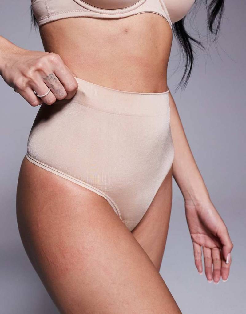 Magic Bodyfashion - Bequemer, formender Kontur-Tanga in Cappuccino mit leichter Modellierungsfunktion-Neutral von Magic