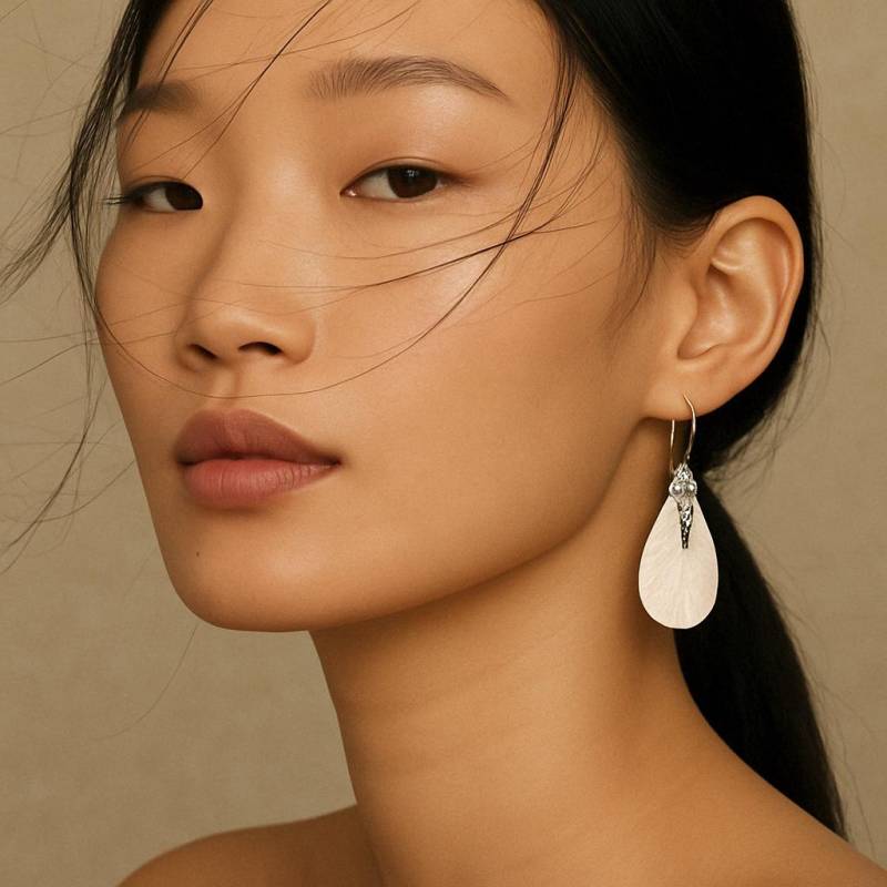 Ocean Shell Feather Earrings Set in Sterling Silver By Bali Artisans Personalised Gift von BaliMoonSilver