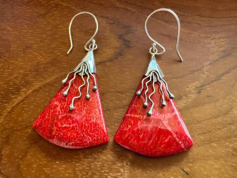 Red Root Coral Earrings With 925 Sterling Silver von BaliMoonSilver
