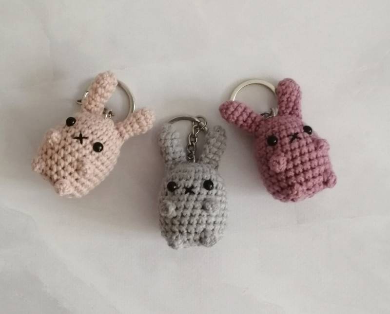 Hase Schlüsselanhänger, Geschenkideen Für Paare von MagicCountryCrochet