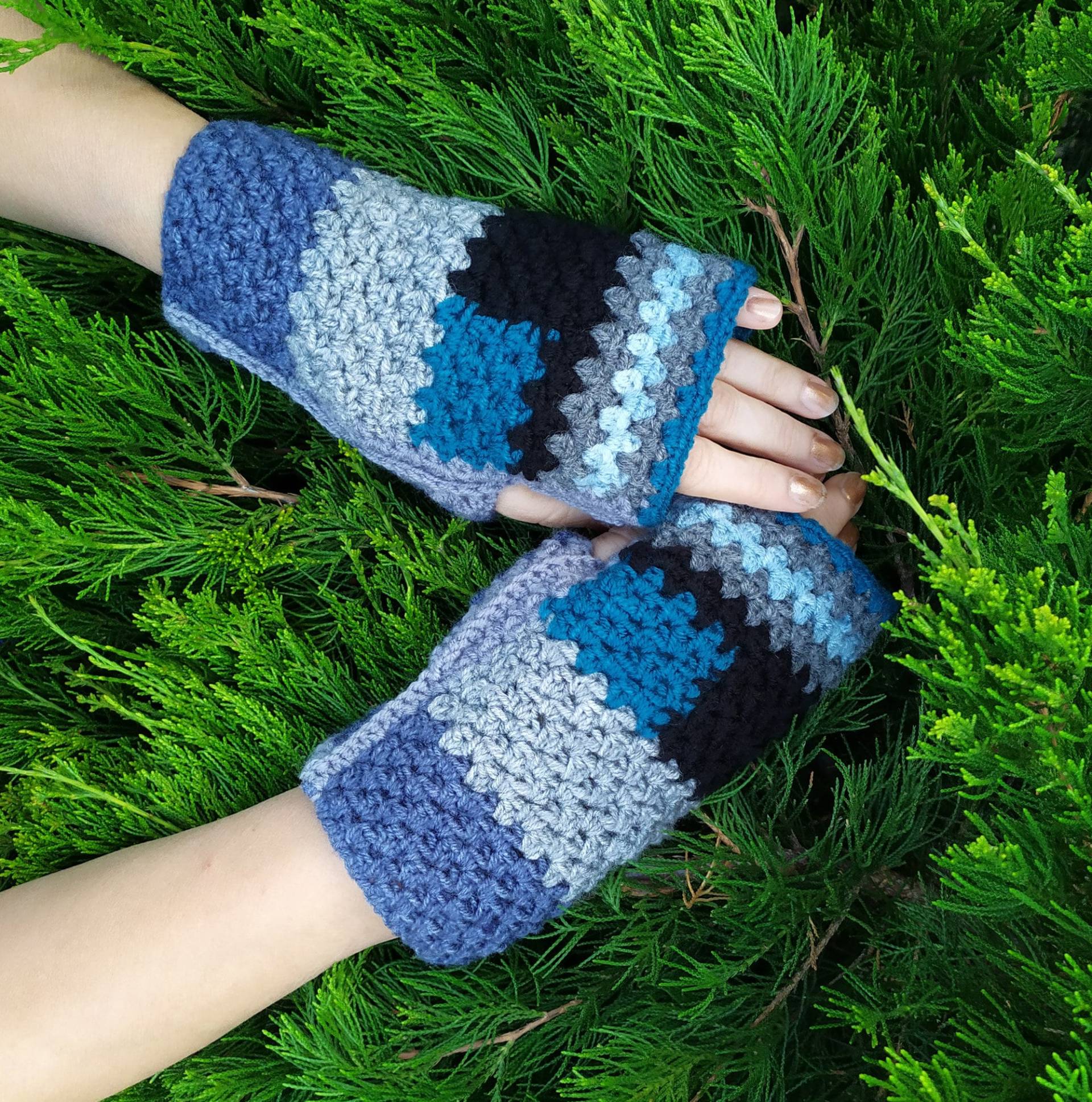 Fingerlose Handschuhe, Patchwork Frauen Muff, Autofahrer Handwärmer, Winterhandschuhe, Pulswärmer, Handschuhe von MagicCrochetStyle