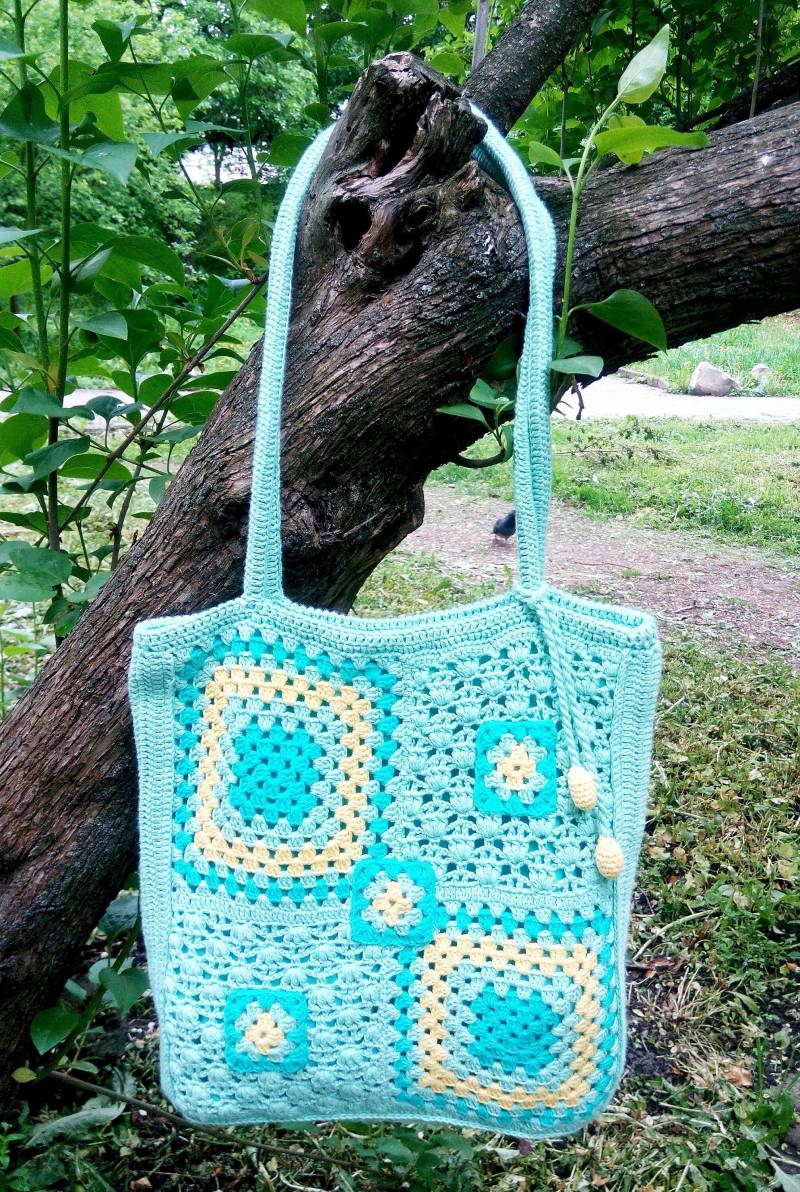 Mintfarbene Gehäkelte Handtasche Mit Türkisen Und Gelben Streifen. Boho Häkeltasche. Sommerliche Häkeltasche Aus Baumwolle von MagicCrochetStyle