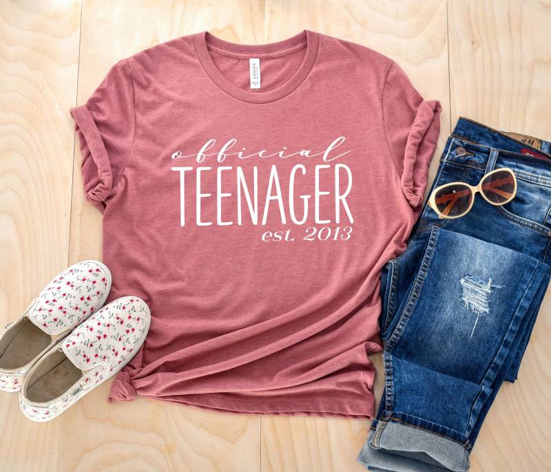 Geschenk Zum 13.geburtstag Mädchen, Hello Thirteen Est. 2013 Shirt, Dreizehn Offizielles Teenager Dreizehnter Geburtstag Shirt von MagicFashionApparel