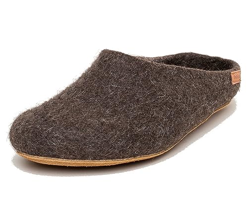 Magicfelt Filzhausschuh AR 727 Rare wools - Damen & Herren Pantoffeln | Hochwertiger Hausschuh- anatomisch geformtes Fußbett - rutschfeste Ledersohle Yak Dunkelbraun | 44 von Magicfelt