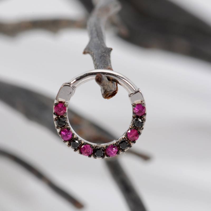 Daith Diamanten Rubin Septum Clicker 14K Solid Gold Helix Ring Knorpel Ohrring von MagicHammer