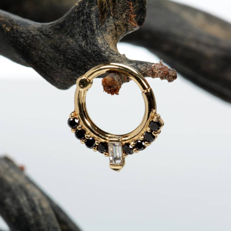 Daith Septum Clicker 14K Gold Baguette Black Diamonds Helix Ohrring Knorpel Piercing Nase Hoop von MagicHammer