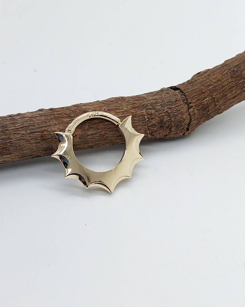 Daith Septum Clicker 14K Solid Gold Hoop Nasenring Helix Ohrring von MagicHammer