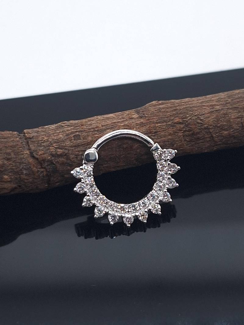 Daith Septum Clicker Doppel Ring Weiße Diamanten 14K Solid Gold Custom Piercing Schmuck von MagicHammer