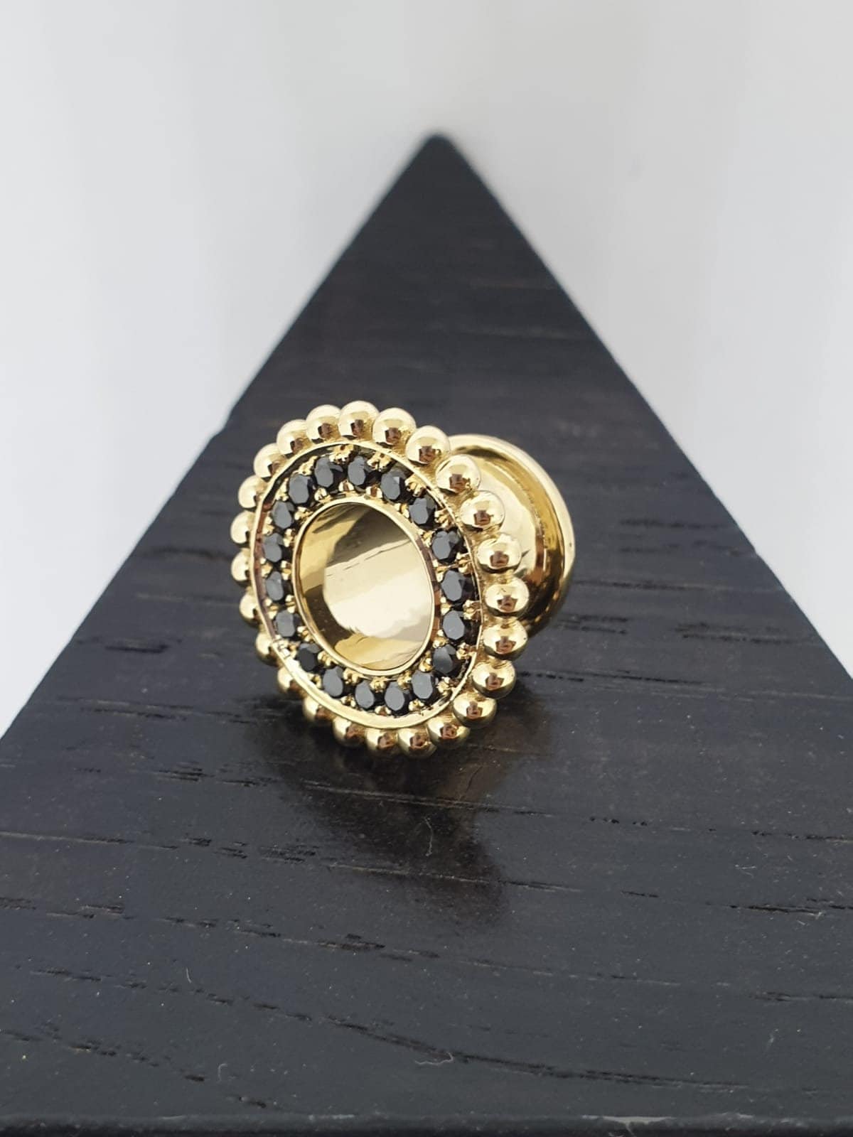 Diamant Gauges Massiv Gold Ohr Tunnel Mit Goldenen Kugeln 14K Plugs Piercing von MagicHammer