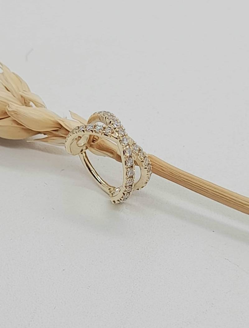 Knorpel Diamanten Septum Ohrring 14K Solid Gold Criss Cross Ohrmanschette Helix Piercing Ohrjacke von MagicHammer