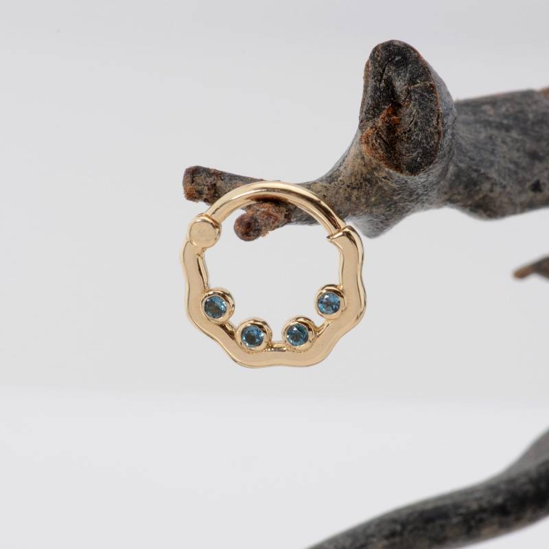Knorpel Piercing Schmuck 14K Solid Gold Topaz Blu London Daith Ohrring Helix Hoop von MagicHammer