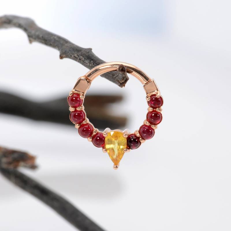 Knorpel Septum Clicker 14K Gold Birne Saphir Rubin Daith Ohrring Helix Hoop von MagicHammer