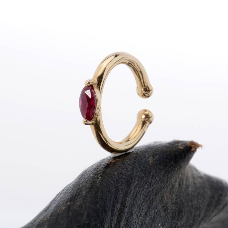 Ohr Manschette Nicht Durchbohrt 14K Solid Gold Marquise Rubin Jacke Knorpel Ohrring Conch Hoop Zierlicher Schmuck von MagicHammer