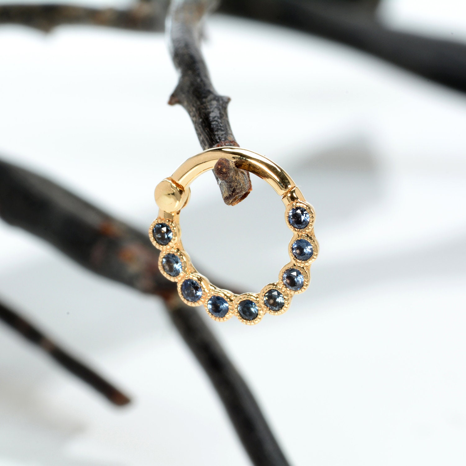 Saphir Septum Clicker 14K Solid Gold Nase Hoop Helix Piercing Schmuck Daith Ohrring von MagicHammer
