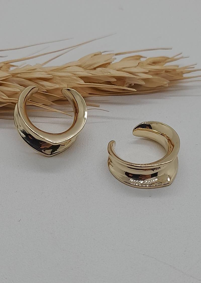 Solid Gold Ohr Tunnels Gauges 14K Plugs Piercing Lässt Ohrringe Teardrop Gauge von MagicHammer