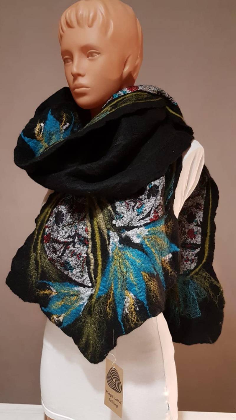 Elegante Femine Einzigartige Seide Gefilzt Schal Elegante Femine Einzigartige Seide Gefilzt Schal von MagicLandFelting