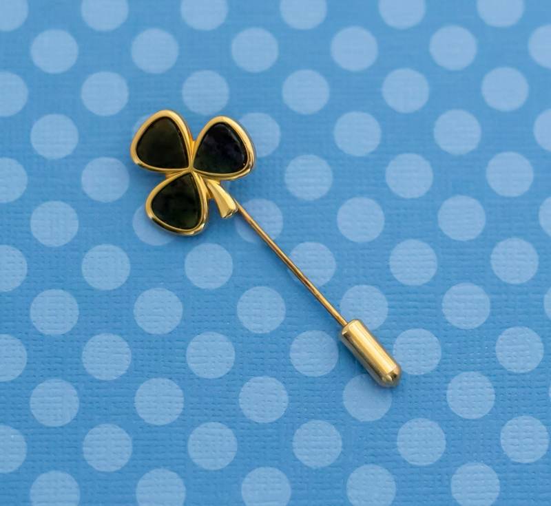 Vintage Art Deco Kleeblatt Stickpin By Stone Shamrocks - M9 von MagicalByMagical