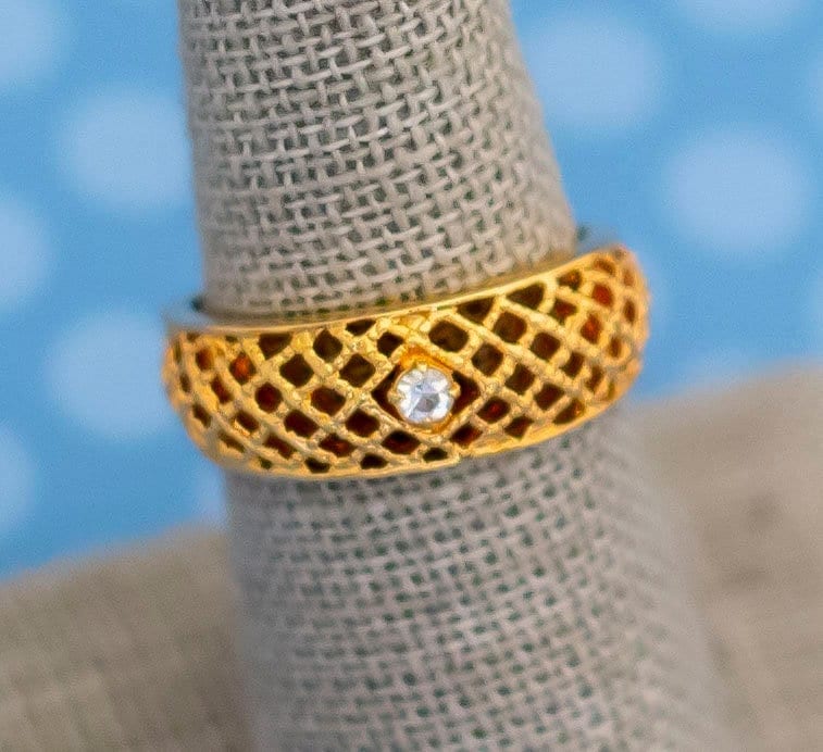 Vintage Boho Gold Ton Strass Ring Von Avon Größe 7 - M16 von MagicalByMagical