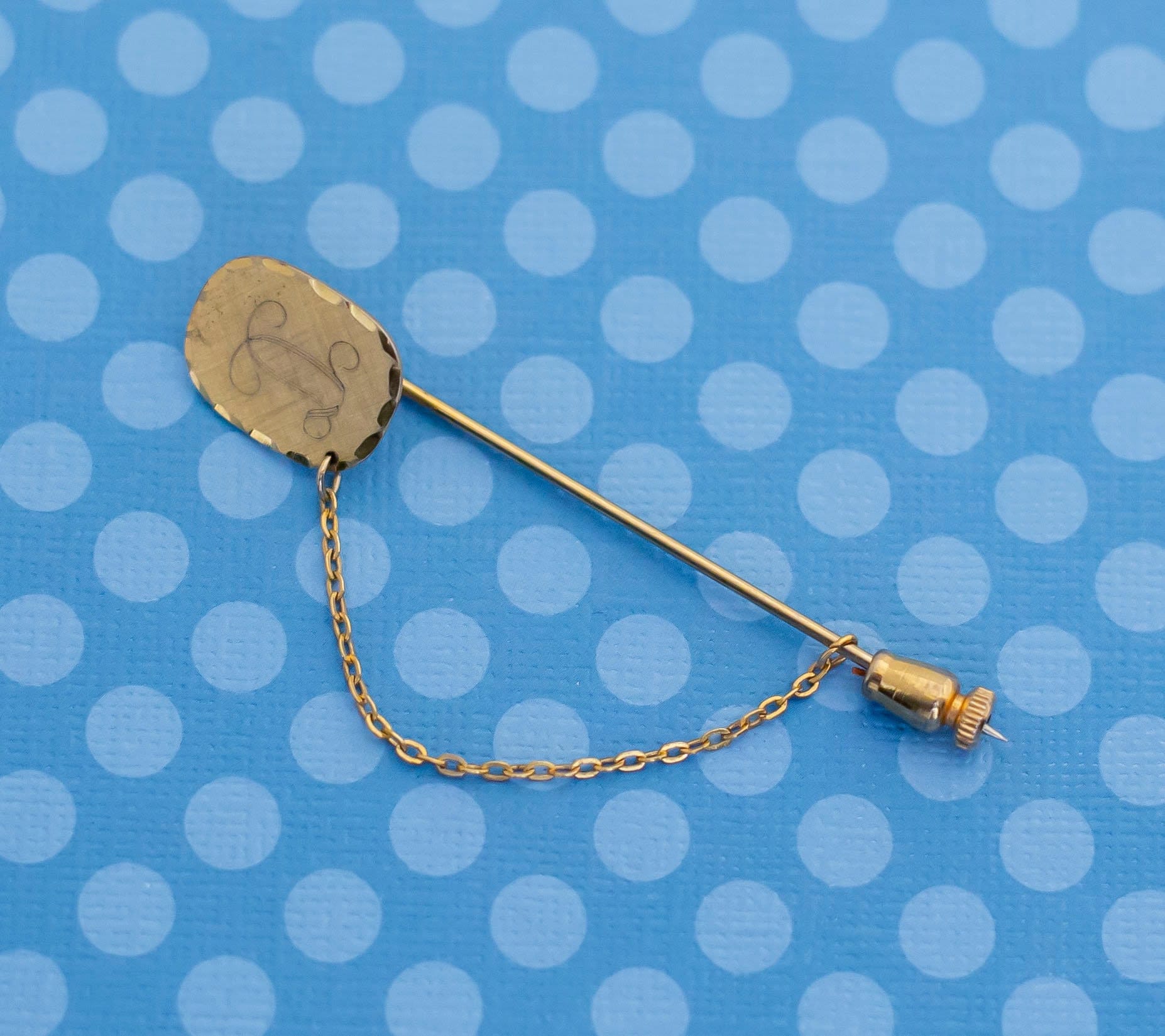 Vintage Mid Century Gravur Gold Ton Stickpin - M9 von MagicalByMagical