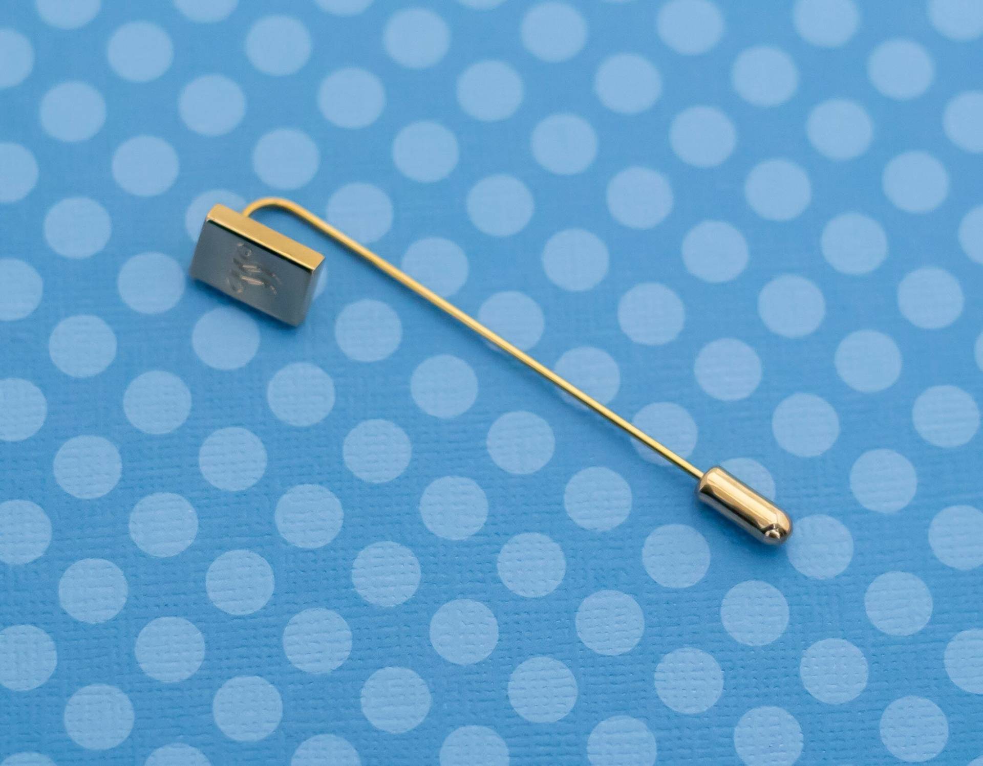 Vintage Mid Century Initial "W" Gold Ton Stickpin - M9 von MagicalByMagical