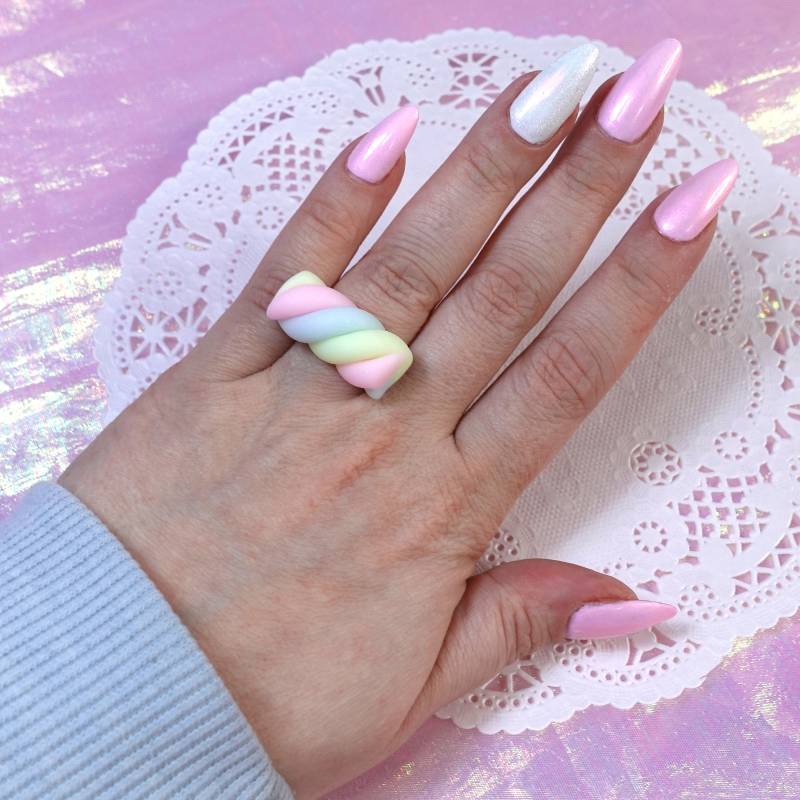 Süße Pastell Marshmallow Ring - Weihnachtsgeschenk Für Sie Und Teenager von MagicalKawaiiland