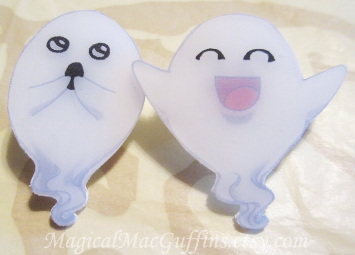 Kowai Kawaii Gruselige Niedliche Bezaubernd Geist Schrumpf Kunststoff Pins von MagicalMacGuffins