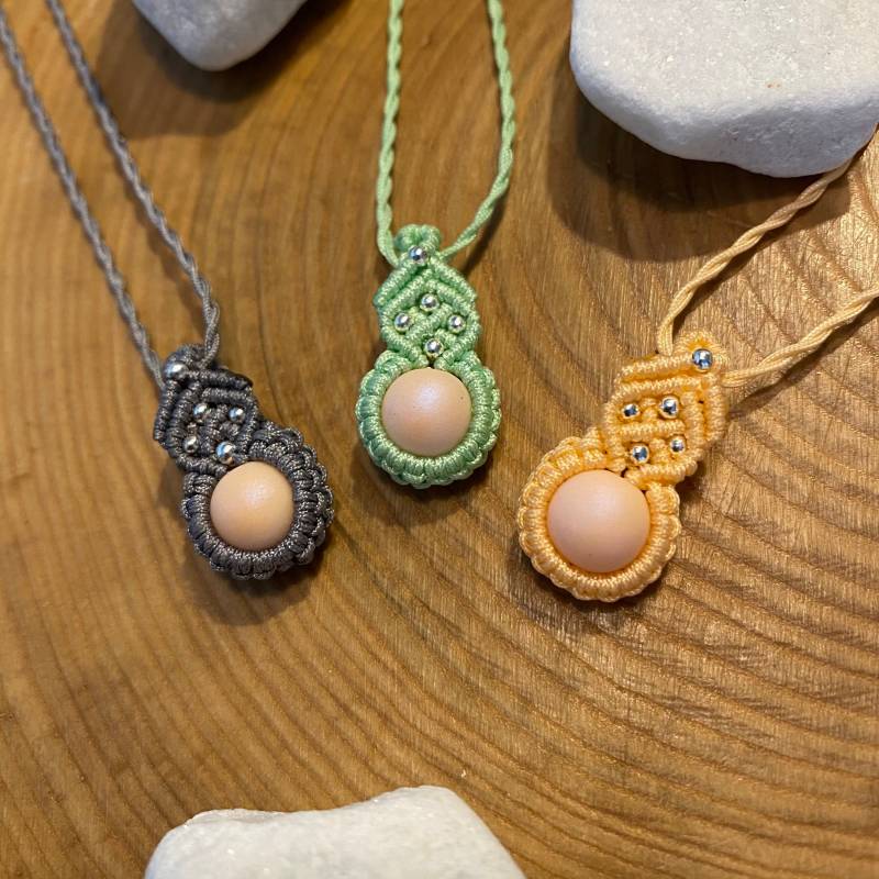 Makramee Kette "Rosalie" | Schmuck Perlen Mit Farbauswahl Boho Hippie von MagicalMakramee