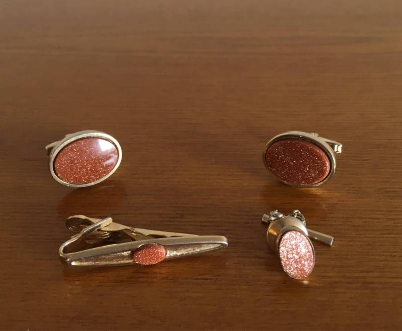 Vintage Goldstein Manschettenknöpfe, Tie Clip Und Tack Set By Foster - Gold Toned Goldstone Manschettenknöpfe Krawattenzubehör von MagicalNostalgia