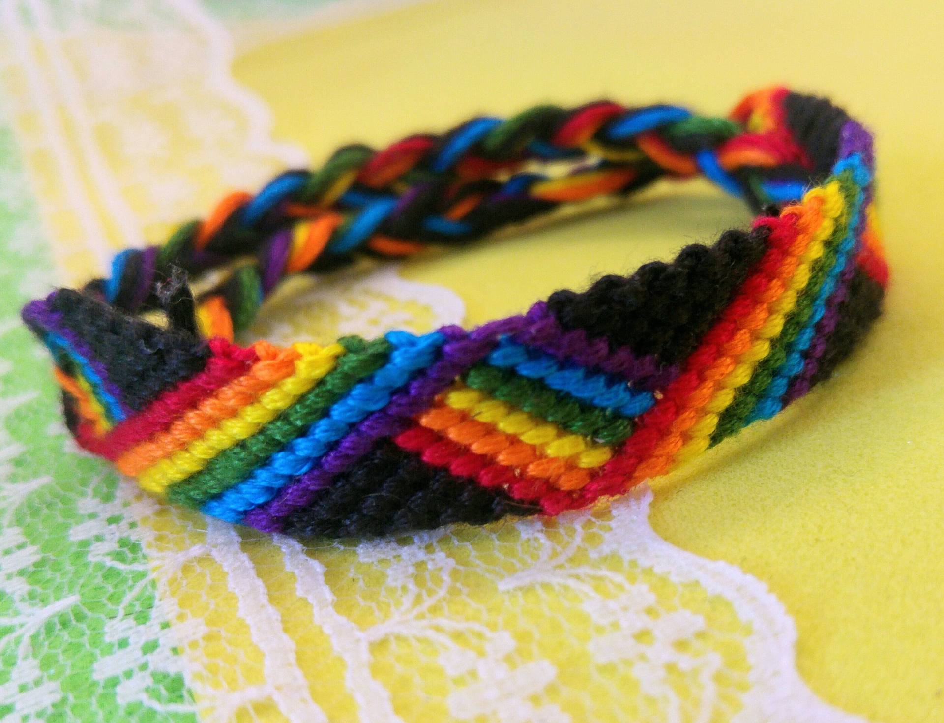 Lgbt Pride Armband Zickzack Schwarz Und Regenbogen Gay Queer Lgbtq - Lgbt-Flagge - Freundschaftsarmband Lgbt Pride Armband Zickzack Schwarz Und Regenbogen Gay Queer Lgbtq - Lgbt-Flagge - Freundschaftsarmband von MagicalQueer