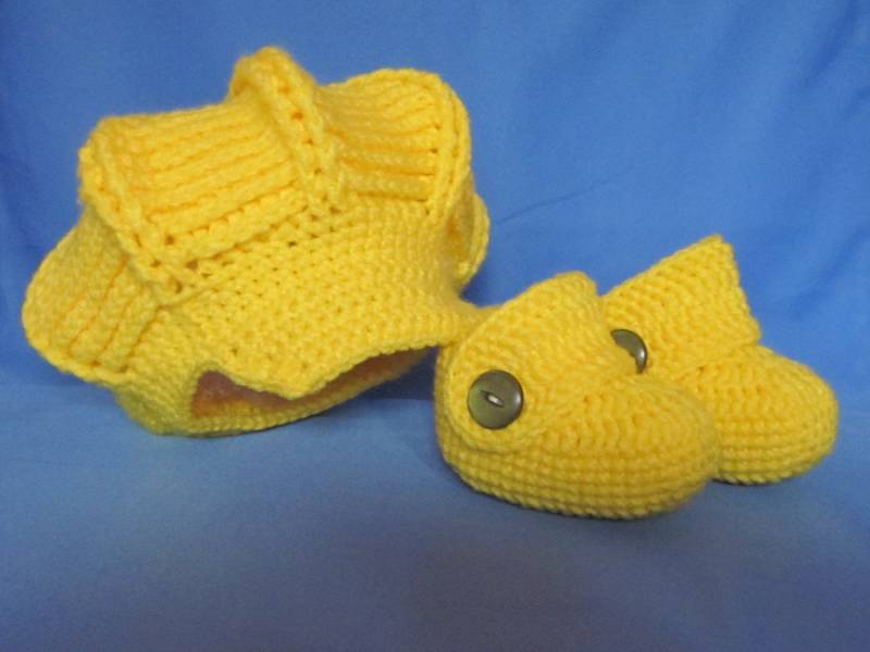 Handgemachte Bright Yellow Baby Häkeln Booties Und Hut von MagicalStrings