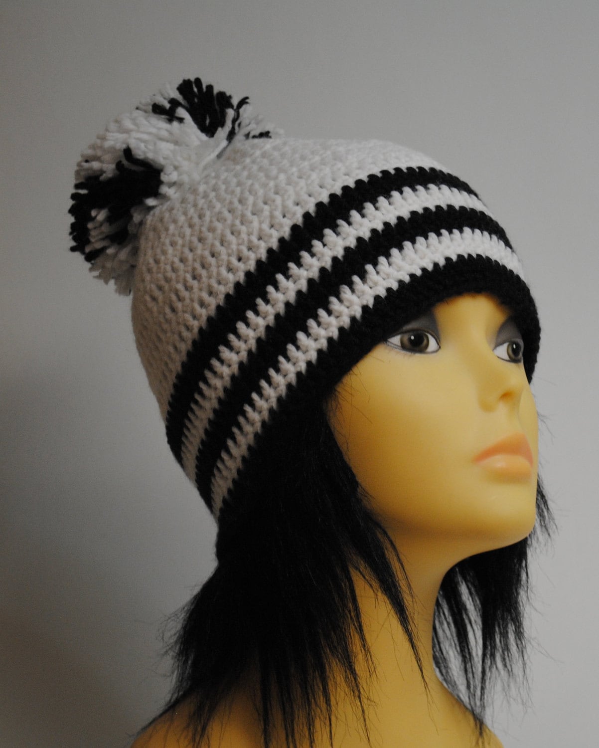 Verkauf 15 % Off/Crochetd Hat Mit Großen Pom von MagicalStrings
