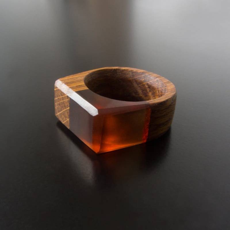 Handgemachter Holz-Resin-Ring Einzigartiger Männerschmuck von Magicatree