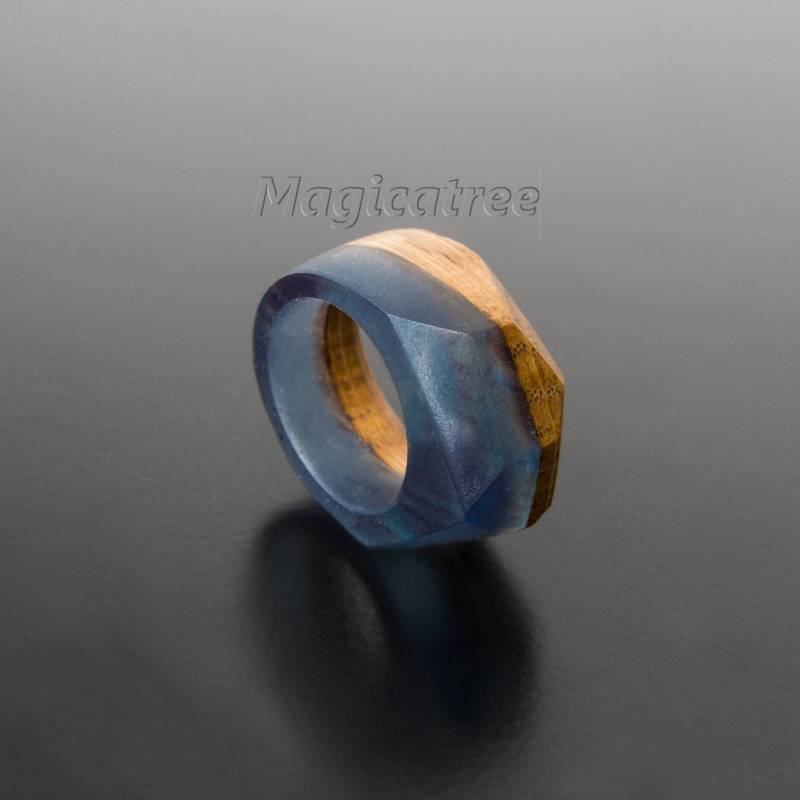 Handgemachter Holz-Resin-Ring Einzigartiges Holzschmuck Geschenk von Magicatree