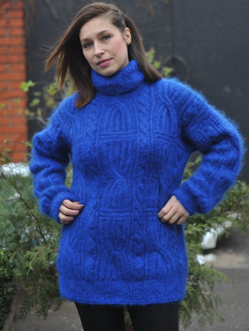 Mohair Pullover Rollkragenpullover Mohairpullover Zopfmuster Handgestrickter Damen Langer Wollpullover von MagicclewByLesia