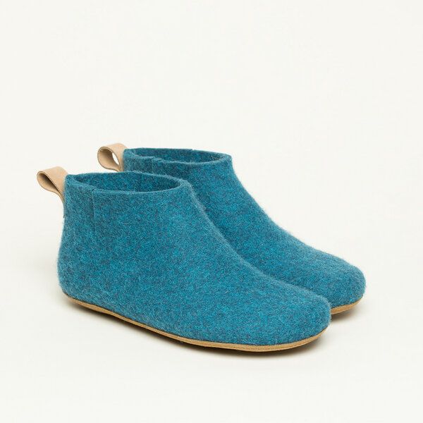 Magicfelt 743 Hüttenschuhe aus 100% Merino-Wolle - Hausschuh für Damen & Herren - Made in Tirol - Hochwertige & robuste Ledersohle von Magicfelt