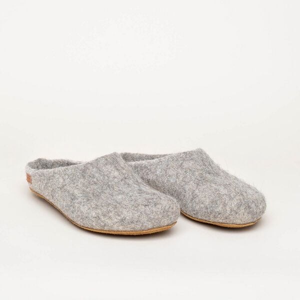 Magicfelt Filz-Hausschuh 728 aus 100% feiner Alpaka-Wolle | Pantoffel für Damen & Herren mit hochwertiger Rinds-Sohle - Made in Tirol von Magicfelt