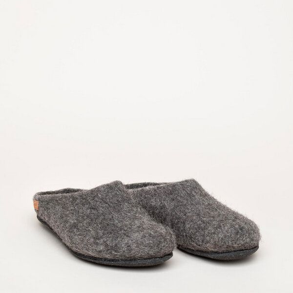 Magicfelt Gottstein naturbelassene ungefärbte Filzpantoffeln Hausschuhe von Magicfelt
