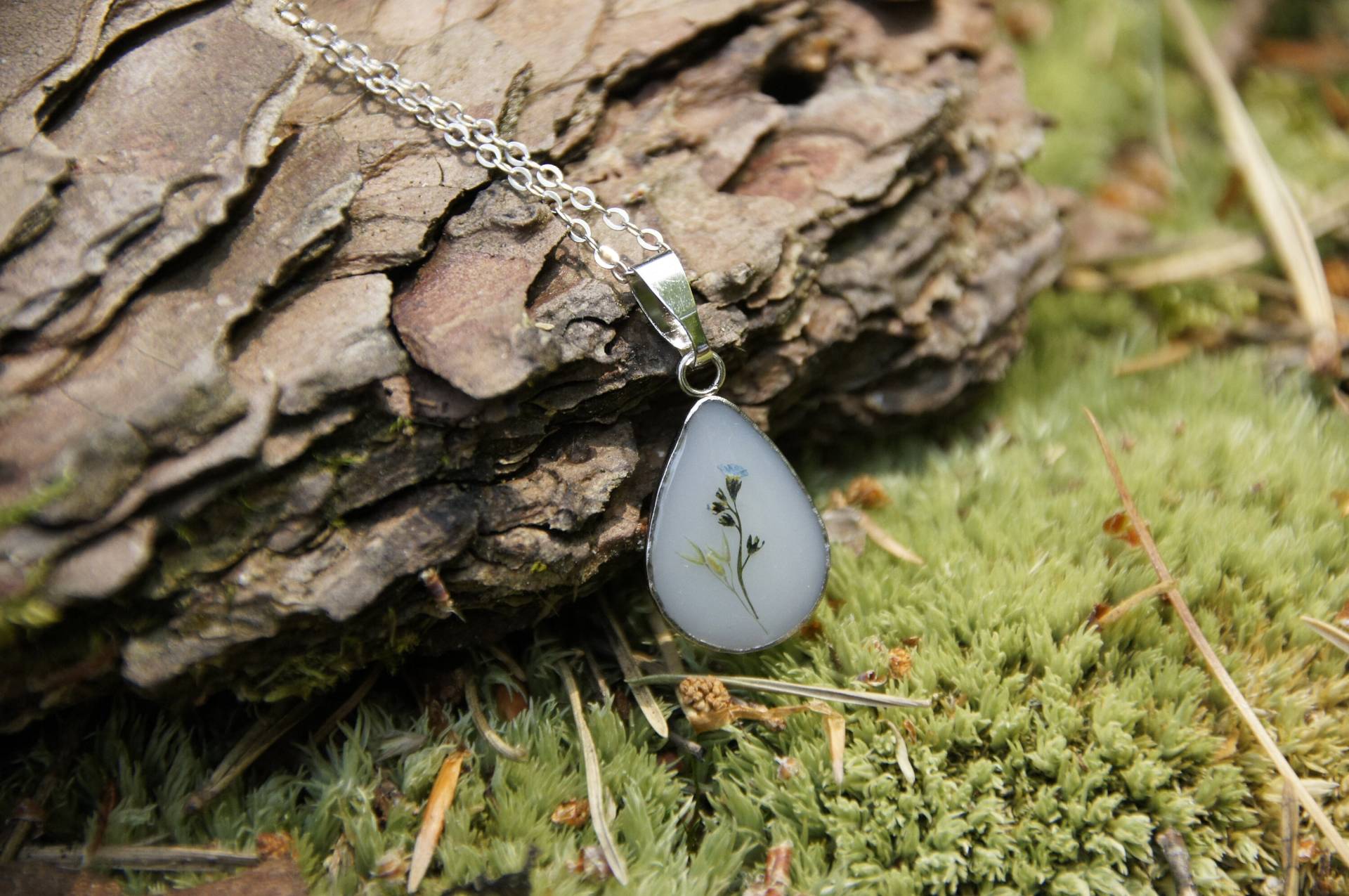 Halskette "Vergissmeinnicht" Silber, Blüten-Halskette Halskette "Vergissmeinnicht" Silber, Blüten-Halskette von MagischesMarburg