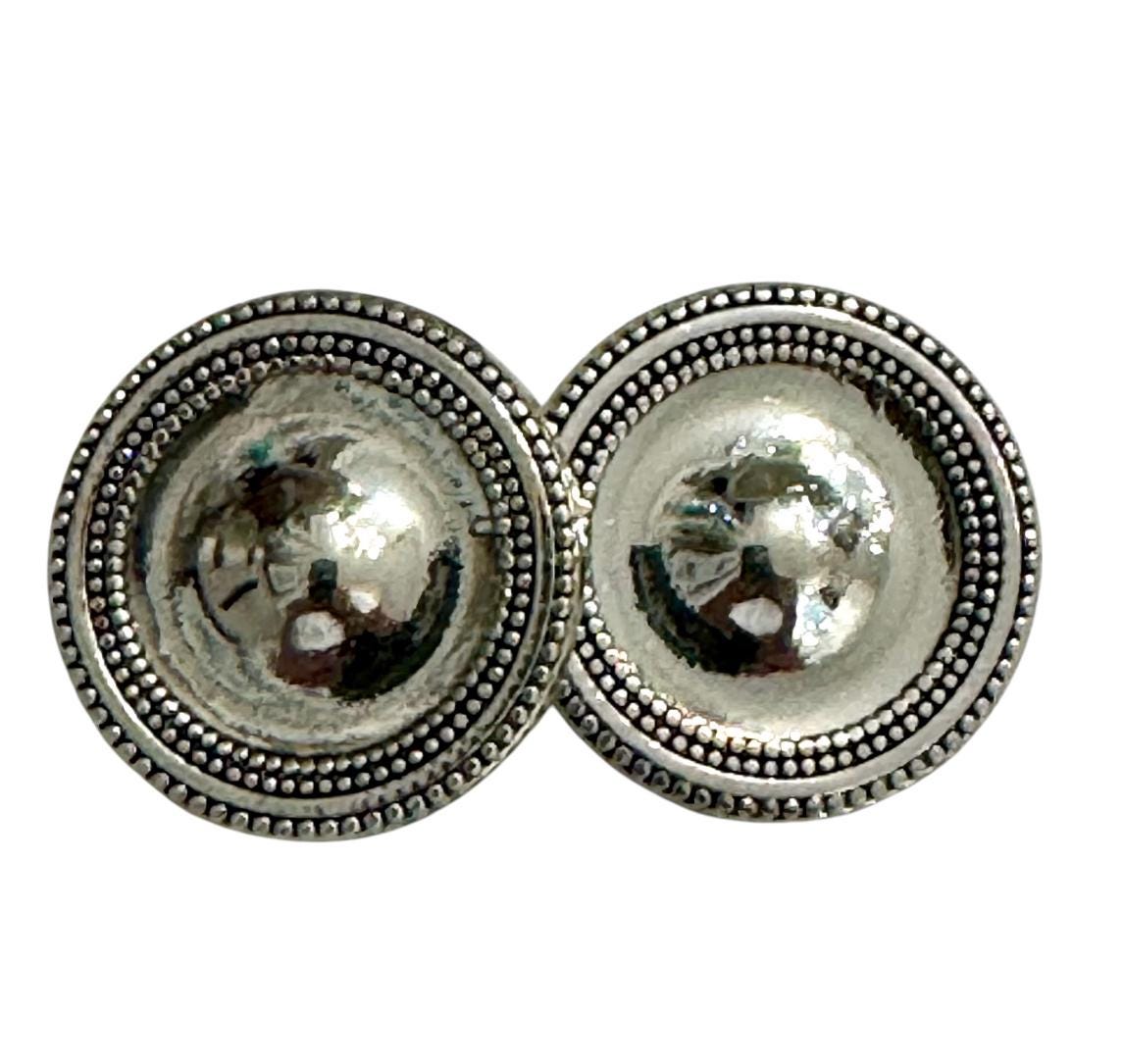 Glänzendes Antiques Silber Magnetbutton Set Glänzendes Antiques Silber Magnetbutton Set von MagneButton