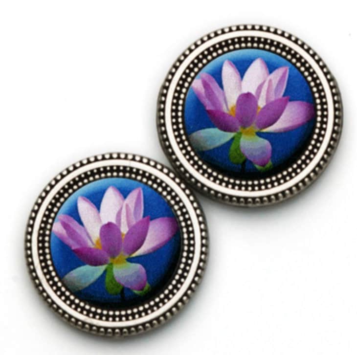 Lotus Print Crystals Pullover Und Schal Magnet Pin Set Lotus Print Crystals Pullover Und Schal Magnet Pin Set von MagneButton