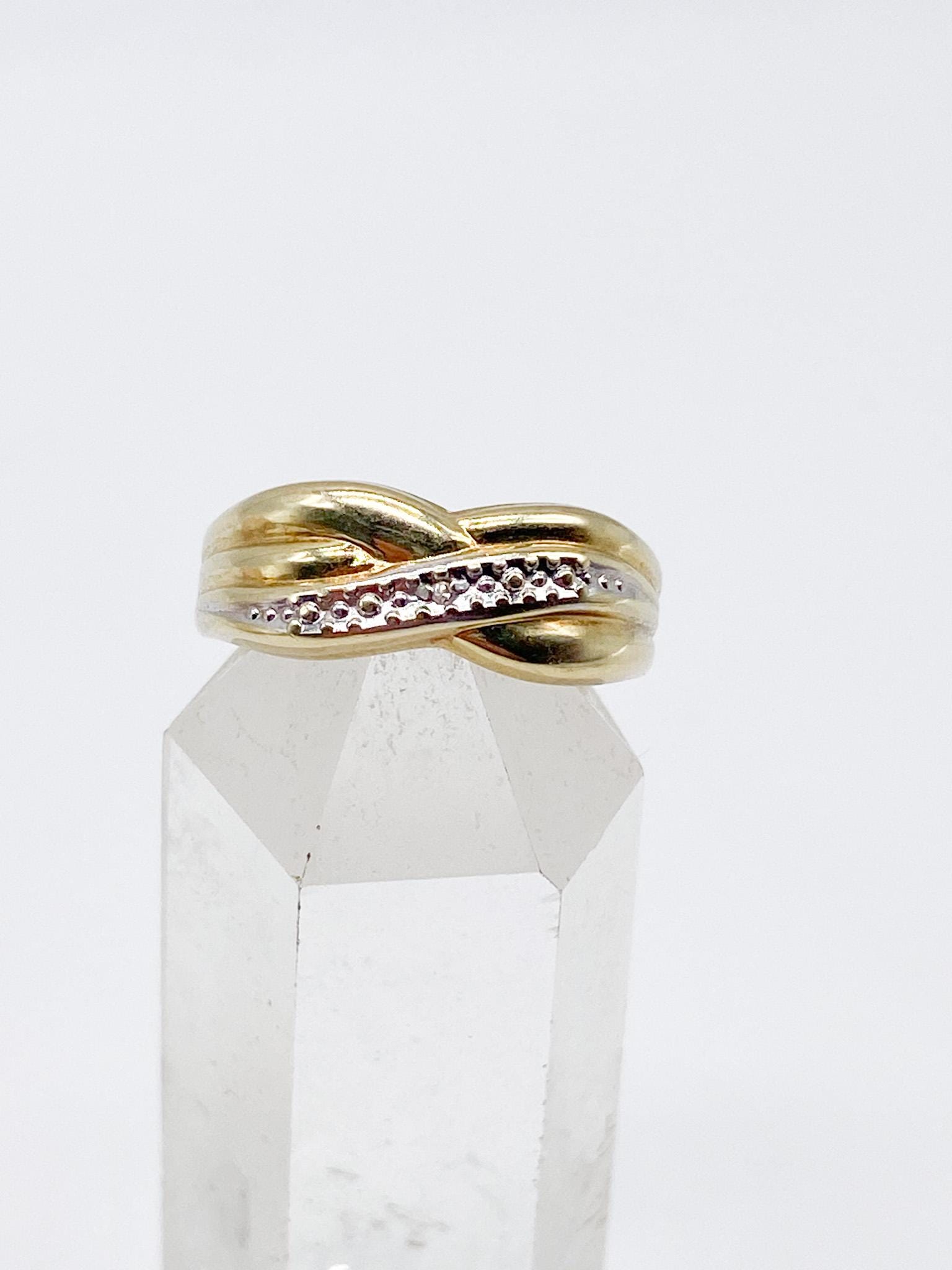 14K Gelbgold Ring Goldring 585Er Mit Kleinen 0, 005 Ct Diamanten Gestempelt - Größe 56/57 18 Mm 14K Gelbgold Ring Goldring 585Er Mit Kleinen 0, 005 Ct Diamanten Gestempelt - Größe 56/57 18 Mm von MagnetBerlin