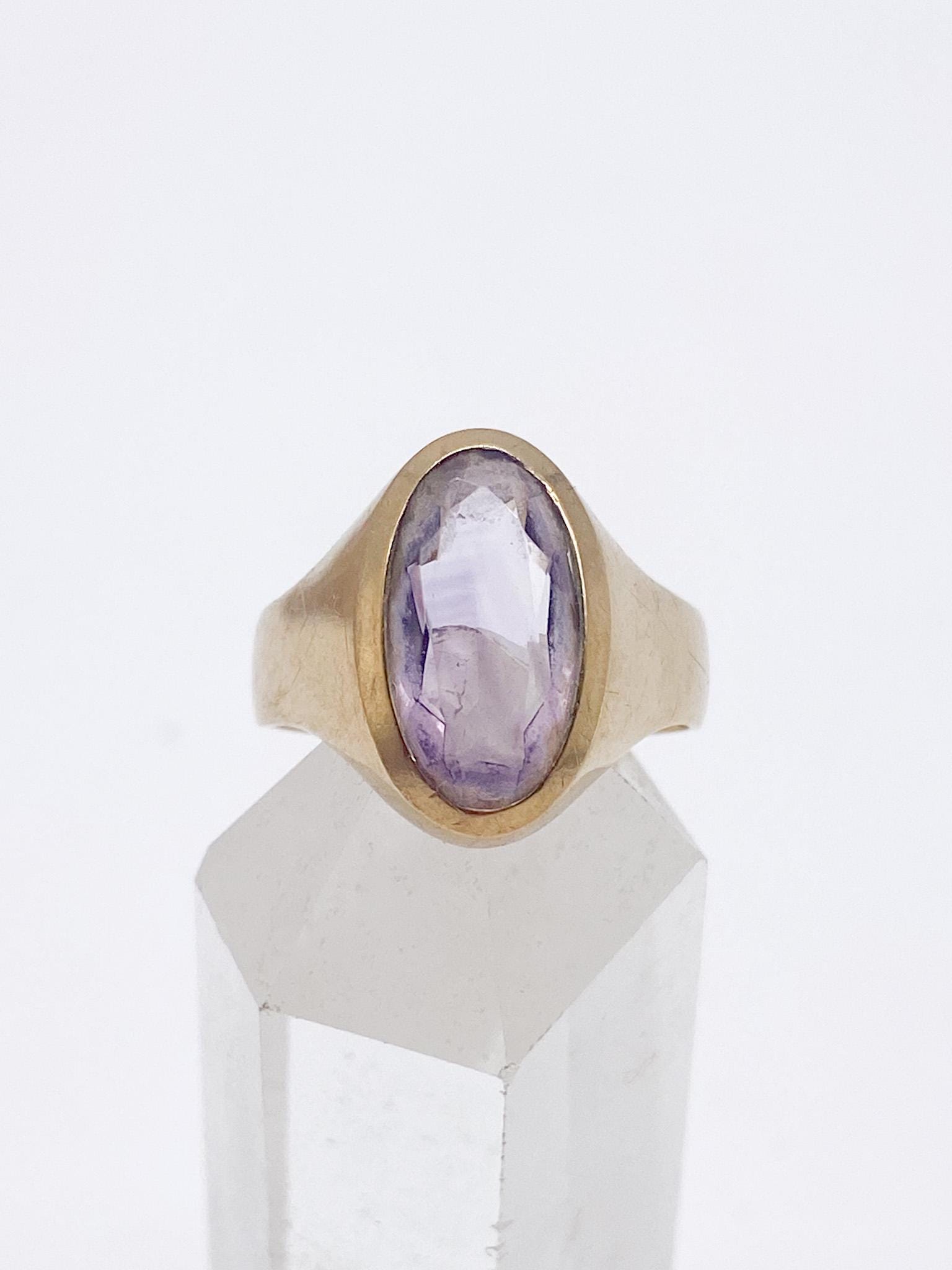 60Er Jahre 8K 333Er Goldring Mit Amethyst Stein - Größe 52 16, 5 Mm von MagnetBerlin
