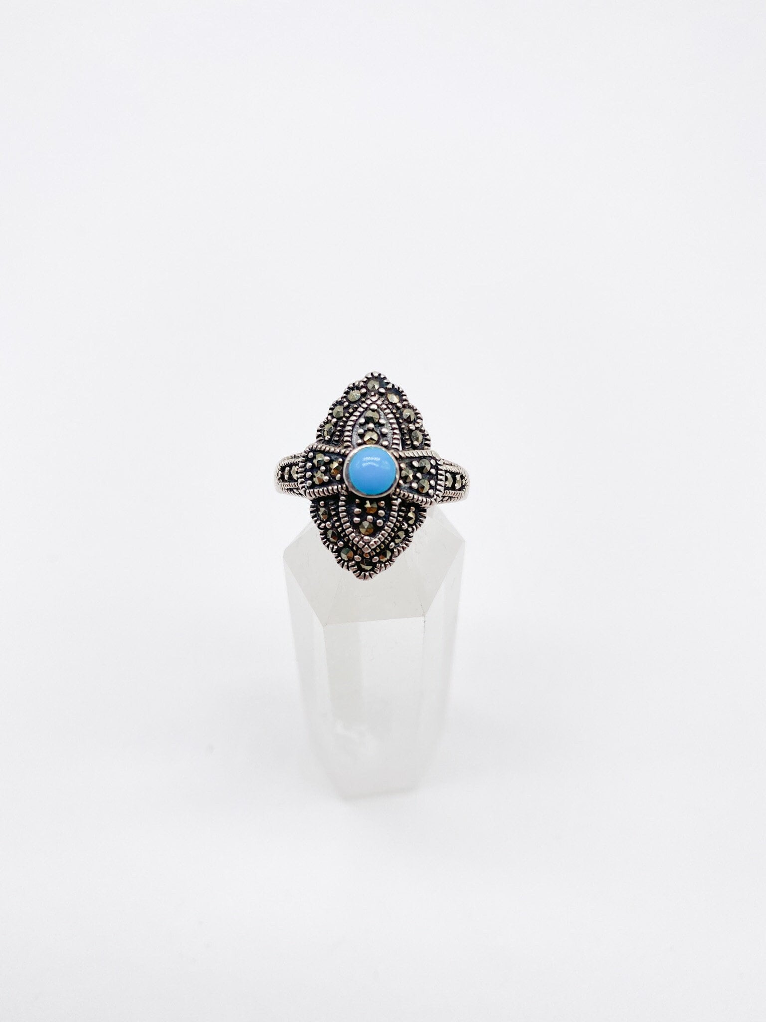 60Er Jahre Ring Mit Markasiten Und Türkis Stein Aus Echtem 925 Silber, Vintage Schmuck - Size 53/54- 17 Mm 60Er Jahre Ring Mit Markasiten Und Türkis Stein Aus Echtem 925 Silber, Vintage Schmuck - Size 53/54- 17 Mm von MagnetBerlin