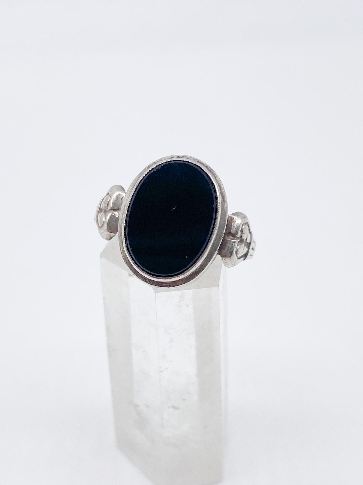 70Er Jahre Onyx Vintage-Ring Aus 925 Silber Schwarz Größe 66/67 - 21, 1 Mm Männerring 70Er Jahre Onyx Vintage-Ring Aus 925 Silber Schwarz Größe 66/67 - 21, 1 Mm Männerring von MagnetBerlin