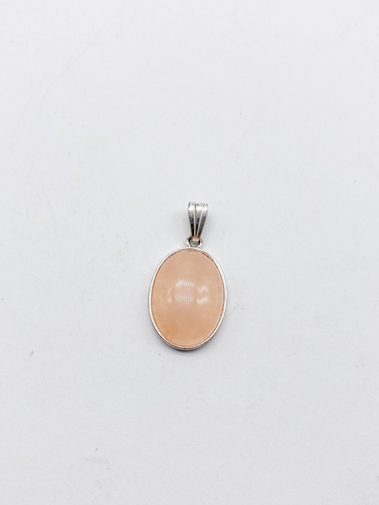 70Er Jahre Vintage Anhänger Aus 925 Silber Mit Rosenquarz von MagnetBerlin