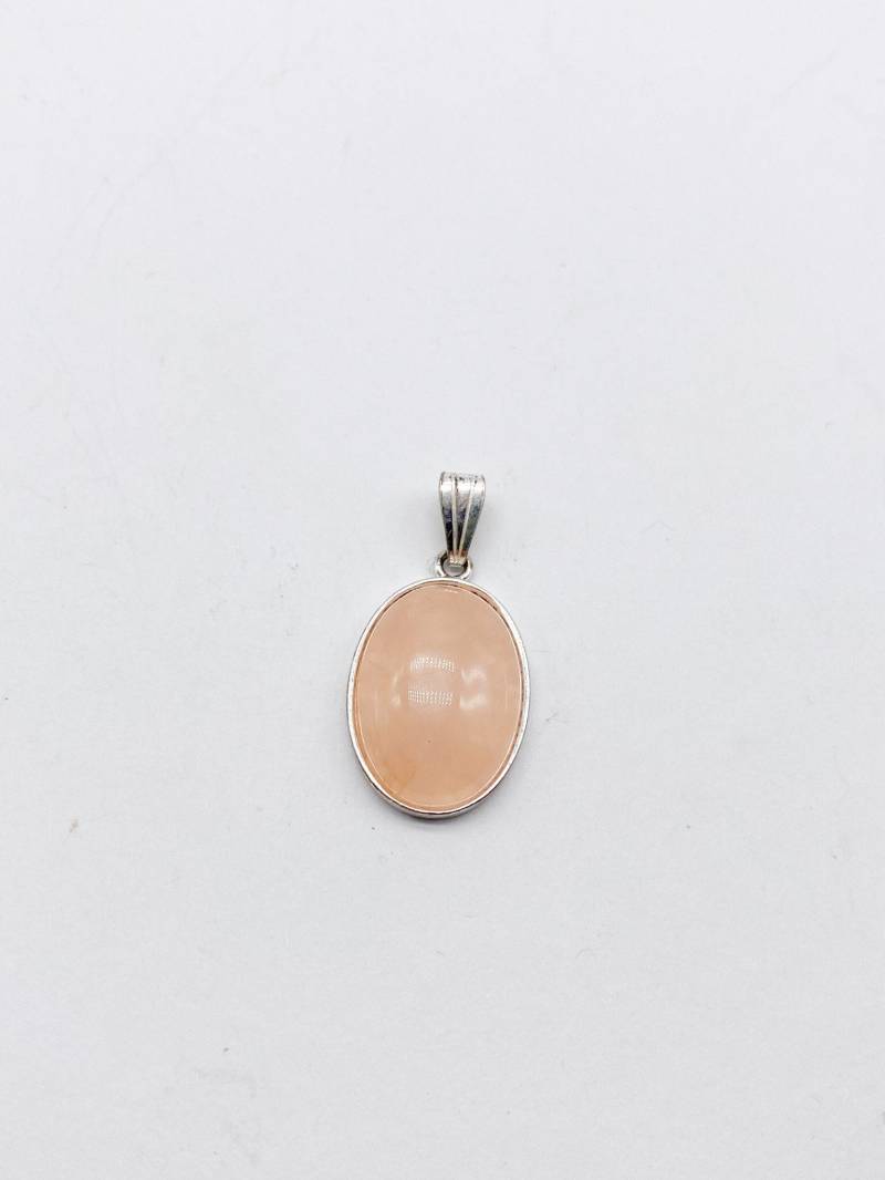 70Er Jahre Vintage Anhänger Aus 925 Silber Mit Rosenquarz von MagnetBerlin