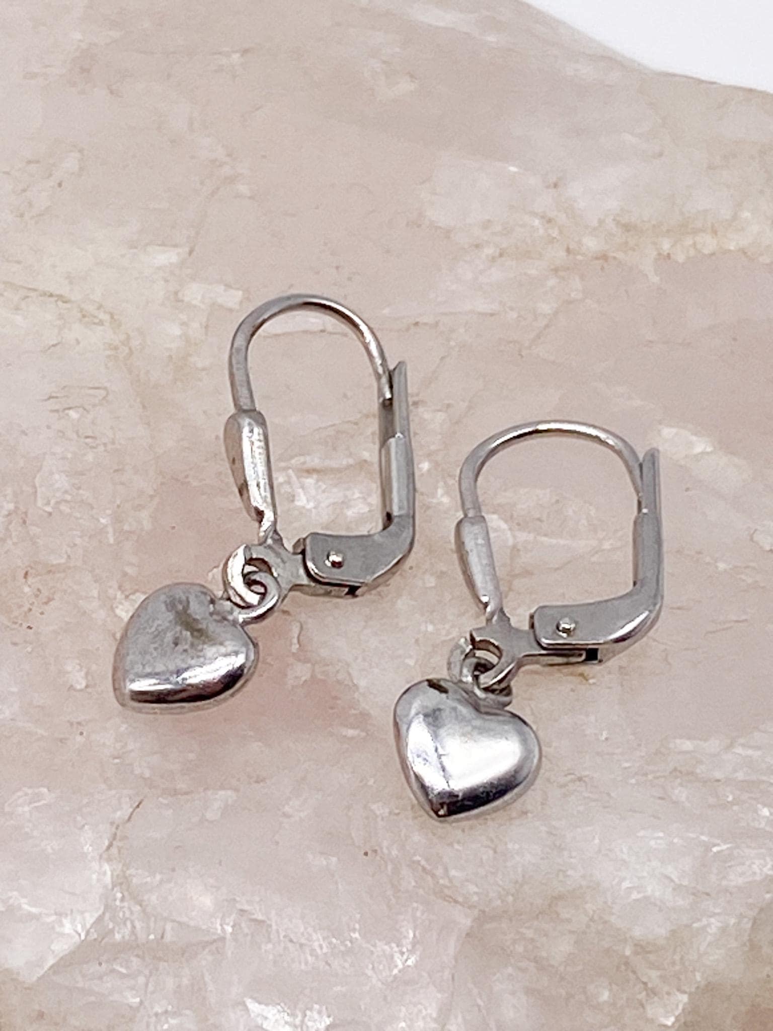 90Er Jahre Herz Vintage Ohrhänger Aus 925 Silber 90Er Jahre Herz Vintage Ohrhänger Aus 925 Silber von MagnetBerlin