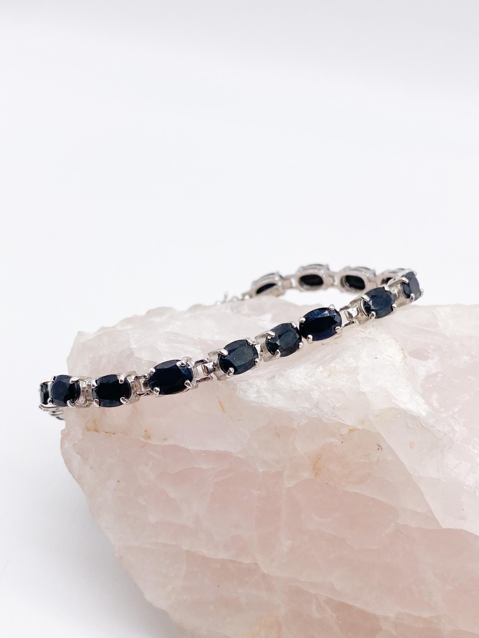 90Er Jahre Saphir Tennis Armband Dunkelblau Aus 925 Silber von MagnetBerlin