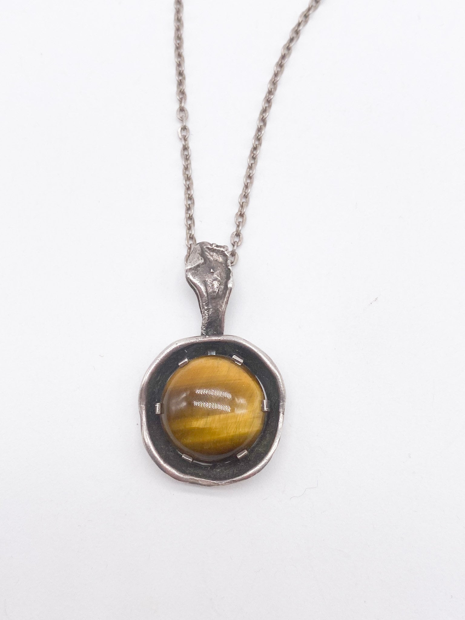 Vintage Kette Echtes 925 Silber Mit Tigerauge Anhänger Vintage Kette Echtes 925 Silber Mit Tigerauge Anhänger von MagnetBerlin